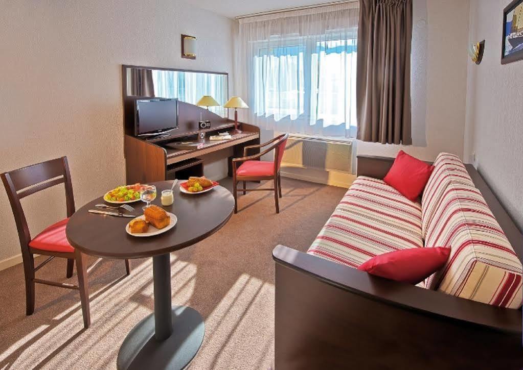 Appart Hotel Annecy Seynod Bagian luar foto
