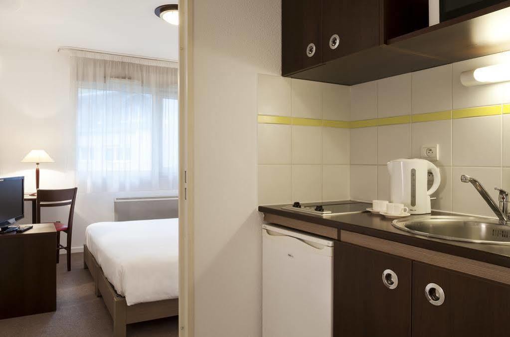Appart Hotel Annecy Seynod Bagian luar foto